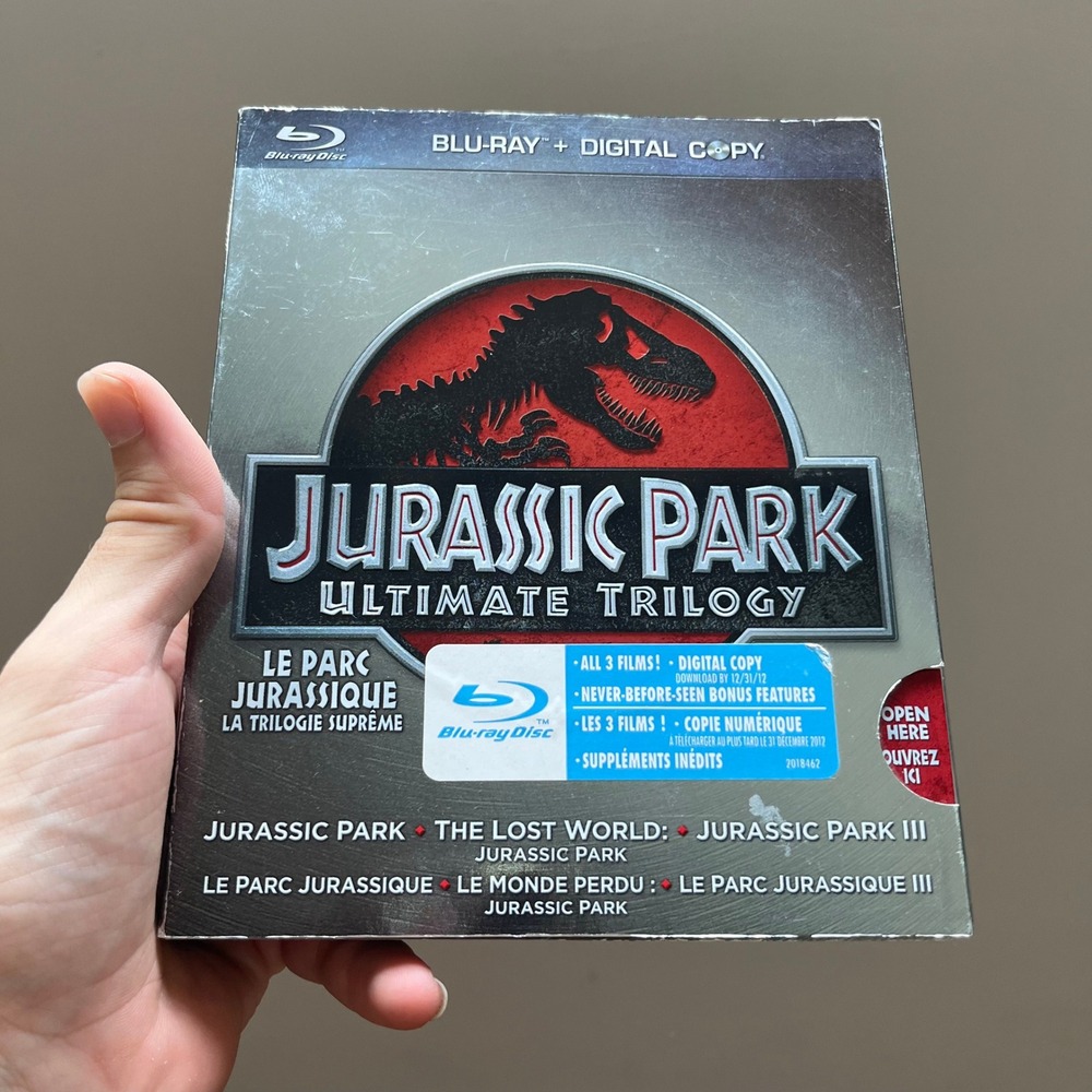 Jurassic Park Ultimate Trilogy Blu-ray 3-Movie Collection Steven Spielberg Set